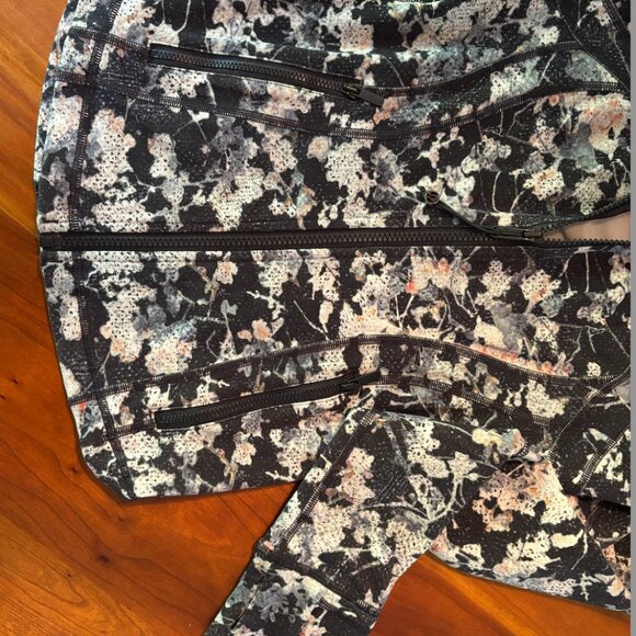 Lululemon Define Jacket - Picture 3 of 5